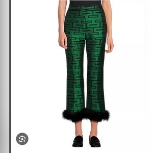 NWT Tara Jarmon Woman’s  Pants in Green and Black Geometric Design. Premium